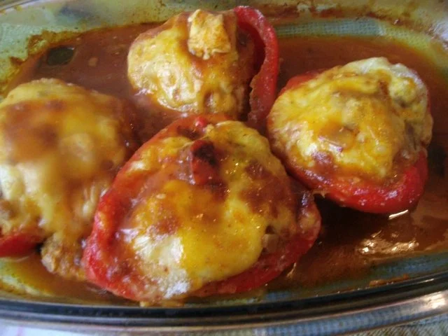 Rezept: gefüllte Paprikaschoten im Backofen gegart und mit Käse überbacken Bild Nr. 9 gefüllte Paprikaschoten im Backofen gegart und mit Käse überbacken - Rezept - Bild Nr. 9