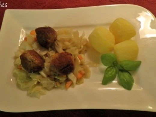 Hackbällchen mit Spitzkohl - Rezept - Bild Nr. 4