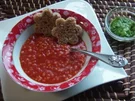 Tomatensuppe mit Graupen und Basilikum Pesto - Rezept