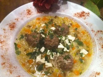 Rezept: Hackbällchensüppchen griechischer Art Hackbällchensüppchen griechischer Art - Rezept