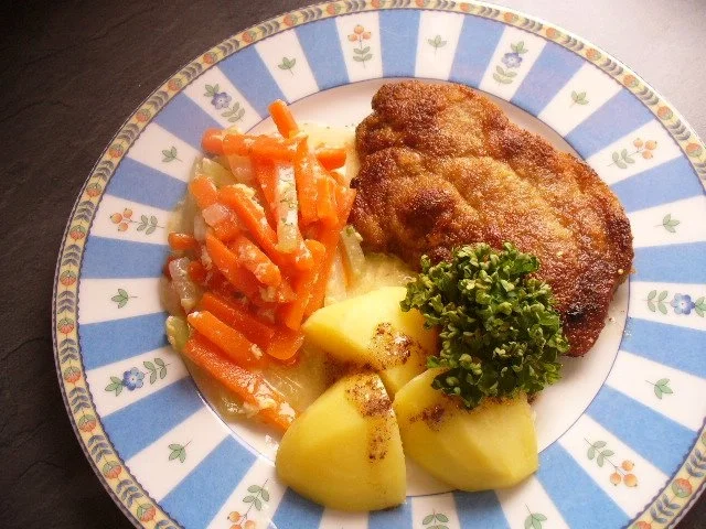 Schweineschnitzel mit  Mischgemüse - Rezept