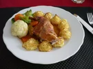 Rezept: Kaninchenkeule mit Mischgemüse und Herzoginkartoffeln Kaninchenkeule mit Mischgemüse und Herzoginkartoffeln - Rezept
