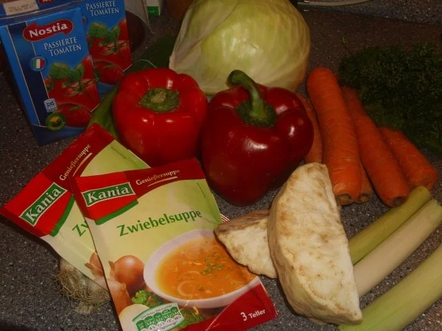 Rezept: Bunte Kohlsuppe Bild Nr. 2 Bunte Kohlsuppe - Rezept - Bild Nr. 2