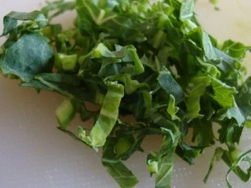 Kohlrabi-Möhren Süppchen mit geröstetem Sesam - Rezept - Bild Nr. 4