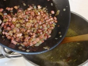 Schwäbische Alb-Linsensuppe mit Sauerrahm - Rezept - Bild Nr. 5