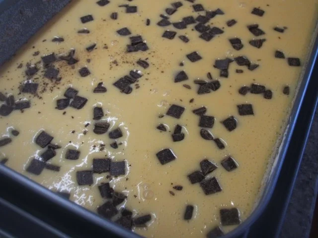 Backen: Eierlikörkuchen mit Schokoladenstückchen - Rezept - Bild Nr. 5