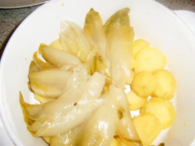 Rezept: Chicoree überbacken Bild Nr. 5 Chicoree überbacken - Rezept - Bild Nr. 5