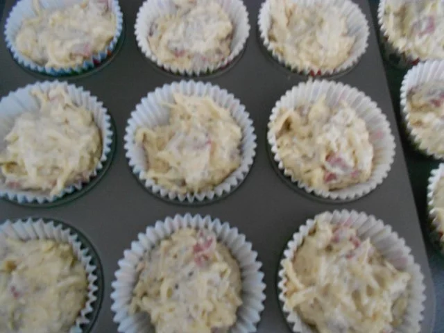 Rezept: Pizza Muffins Bild Nr. 2 Pizza Muffins - Rezept - Bild Nr. 2
