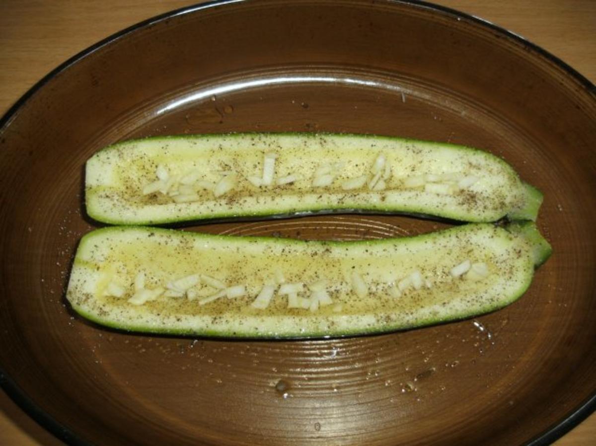 Hauptgericht: Zucchini, gefüllt mit Leberwurst - Rezept - Bild Nr. 3