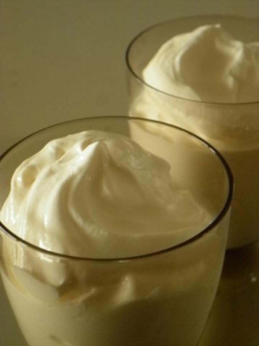 Joghurtcreme mit Safran - Rezept