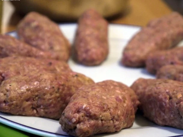 Rezept: Curry-Quinoa mit Curry-Hackröllchen und Knoblauch-Zitronen-Dip Bild Nr. 7 Curry-Quinoa mit Curry-Hackröllchen und Knoblauch-Zitronen-Dip - Rezept - Bild Nr. 7