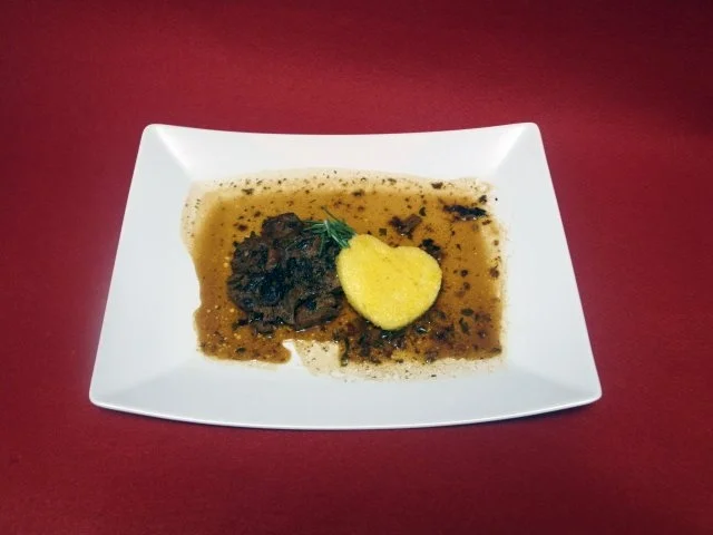 Ossobuco à la Limone und Polentaherzen - Rezept