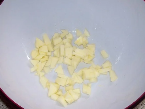 Fruchtiger Thunfisch-Reis-Salat mit Mandarinen, Bacon und Mozzarella - Rezept - Bild Nr. 2