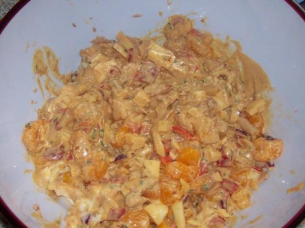Fruchtiger Thunfisch Reis Salat mit Mandarinen, Bacon und Mozzarella ...