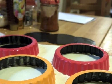 Rezept: Avocado-Zwiebel-Tartelettes Bild Nr. 10 Avocado-Zwiebel-Tartelettes - Rezept - Bild Nr. 10