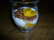 Knuspermüsli mit Nektarinen - Rezept