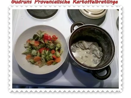 Vegetarisch: Provencalische Kartoffelbratlinge mit gedämpften Gemüse und Rahmchampis - Rezept - Bild Nr. 2