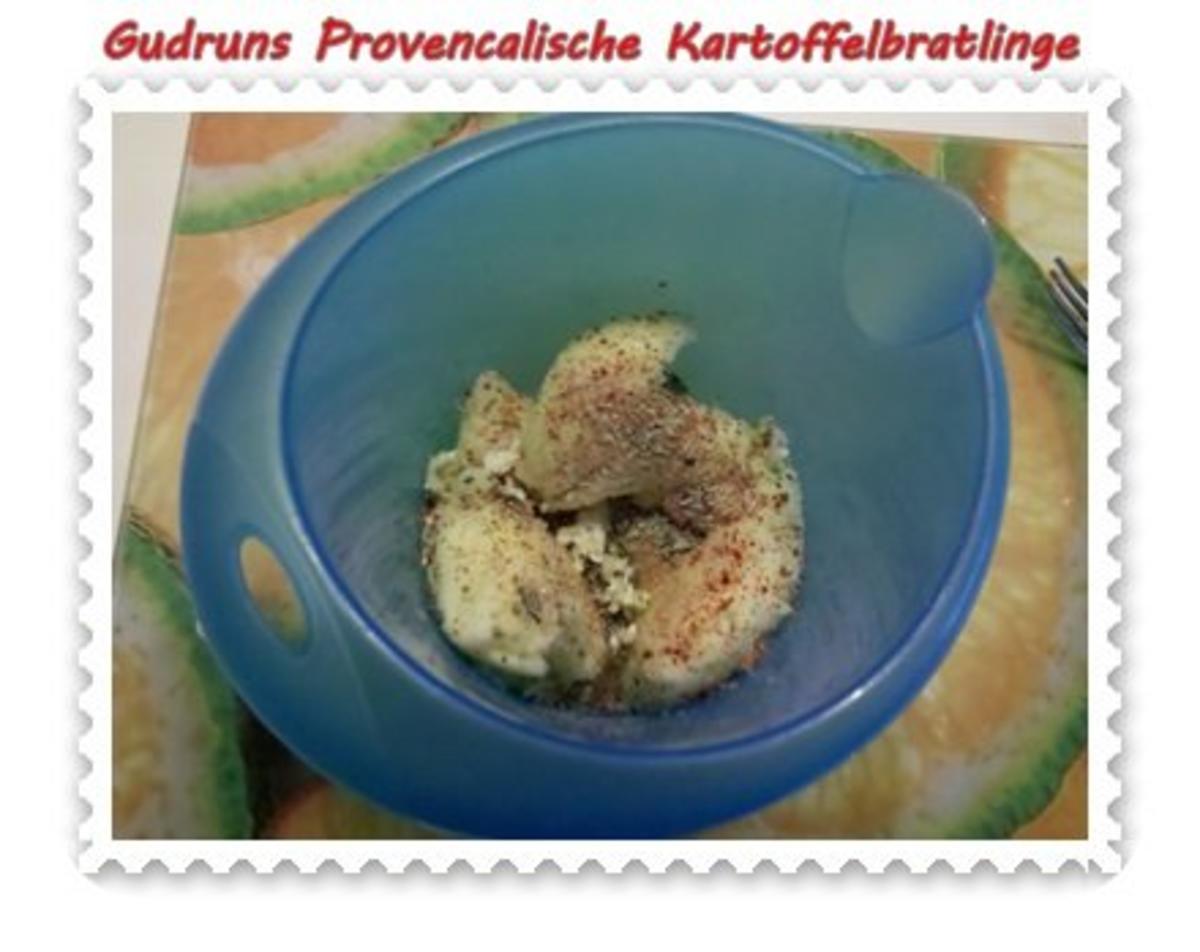 Vegetarisch: Provencalische Kartoffelbratlinge mit gedämpften Gemüse und Rahmchampis - Rezept - Bild Nr. 4