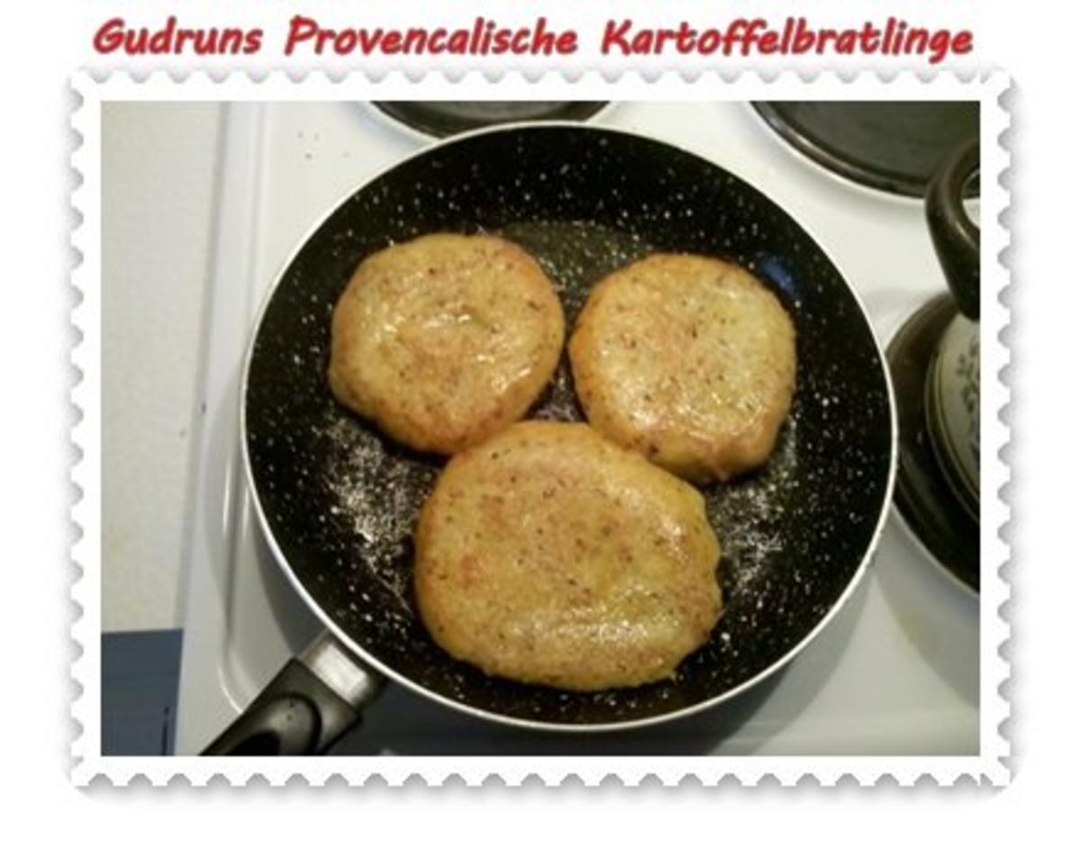 Vegetarisch: Provencalische Kartoffelbratlinge mit gedämpften Gemüse und Rahmchampis - Rezept - Bild Nr. 7