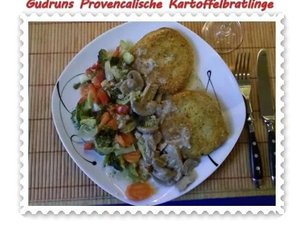 Vegetarisch: Provencalische Kartoffelbratlinge mit gedämpften Gemüse und Rahmchampis - Rezept - Bild Nr. 11