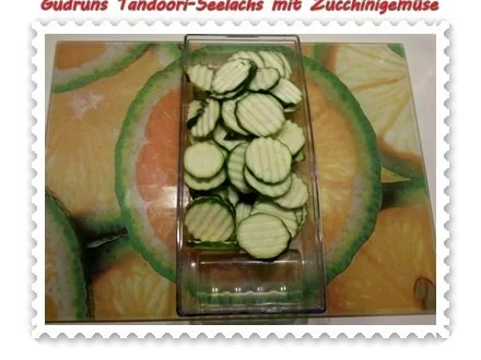 Rezept: Fisch: Tandoori-Seelachs mit Zucchinigemüse und Kartoffelbratling Bild Nr. 3 Fisch: Tandoori-Seelachs mit Zucchinigemüse und Kartoffelbratling - Rezept - Bild Nr. 3