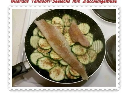 Rezept: Fisch: Tandoori-Seelachs mit Zucchinigemüse und Kartoffelbratling Bild Nr. 5 Fisch: Tandoori-Seelachs mit Zucchinigemüse und Kartoffelbratling - Rezept - Bild Nr. 5