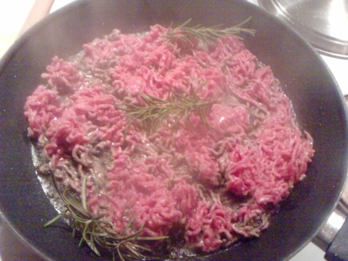 DIE SCHNELLSTEN BRATKARTOFFELN DER WELT ALS PIKANTE HACKFLEISCHPFANNE - Rezept - Bild Nr. 6