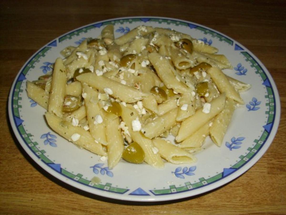 Cottage Chesse Oliven Pasta - Rezept