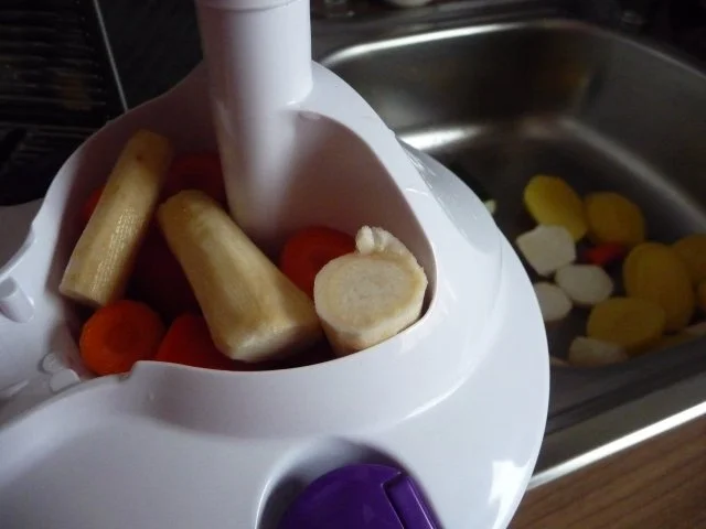 Rezept: Suppen & Eintöpfe : Raspeleintopf aus dem Wok Bild Nr. 4 Suppen & Eintöpfe : Raspeleintopf aus dem Wok - Rezept - Bild Nr. 4