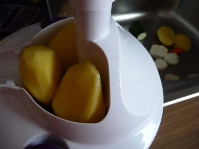 Rezept: Suppen & Eintöpfe : Raspeleintopf aus dem Wok Bild Nr. 6 Suppen & Eintöpfe : Raspeleintopf aus dem Wok - Rezept - Bild Nr. 6