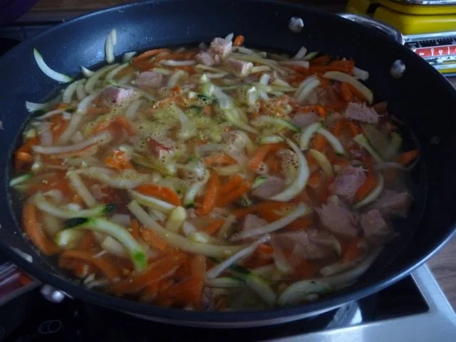 Rezept: Suppen & Eintöpfe : Raspeleintopf aus dem Wok Bild Nr. 10 Suppen & Eintöpfe : Raspeleintopf aus dem Wok - Rezept - Bild Nr. 10