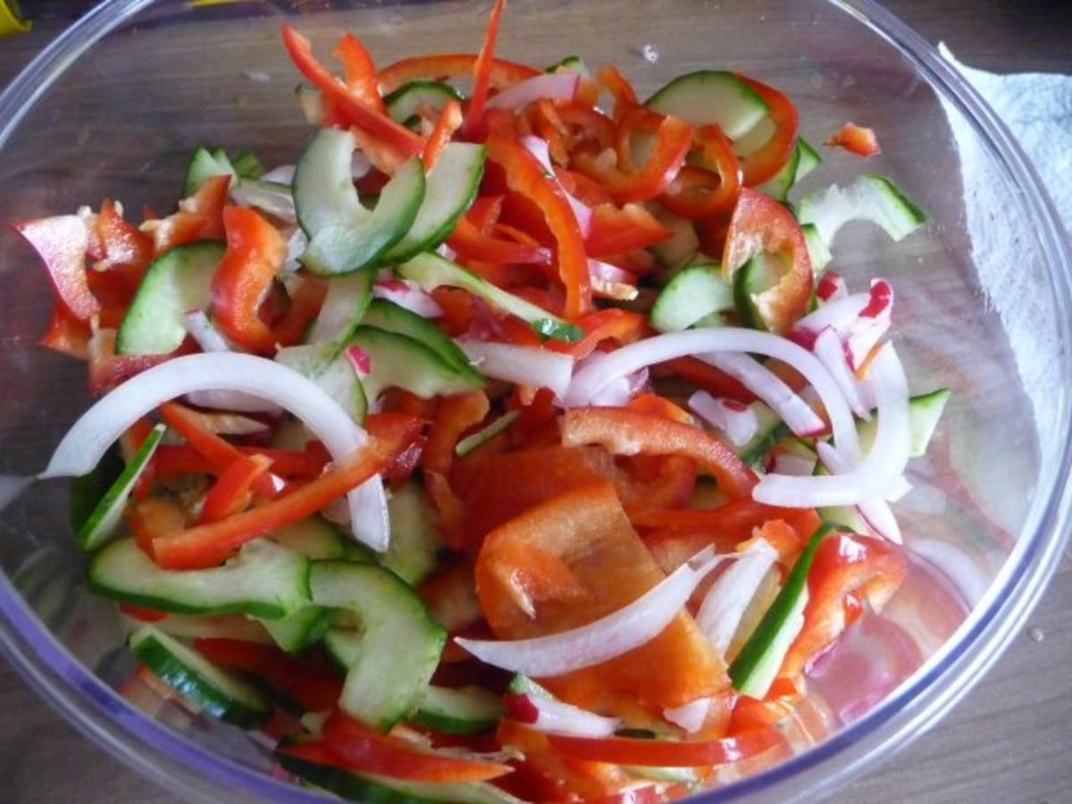 Salat : Gemischten Salat mit Schafskäse - Rezept - Bild Nr. 2