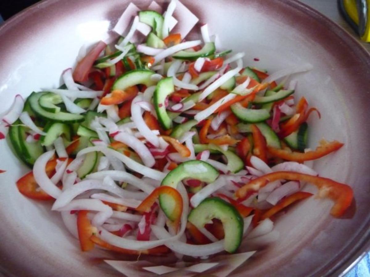 Salat : Gemischten Salat mit Schafskäse - Rezept - Bild Nr. 4