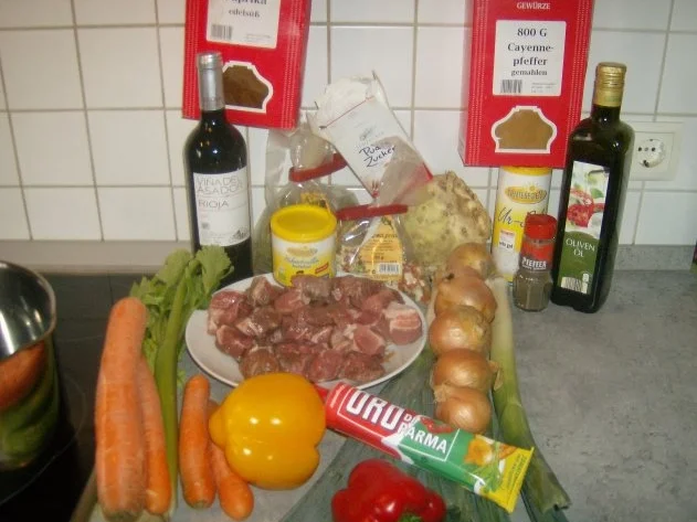 Rezept: Gulaschsuppe Bild Nr. 2 Gulaschsuppe - Rezept - Bild Nr. 2