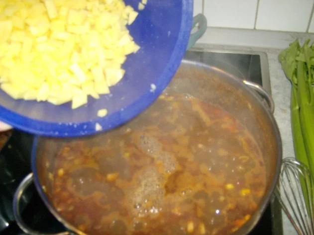 Rezept: Gulaschsuppe Bild Nr. 10 Gulaschsuppe - Rezept - Bild Nr. 10