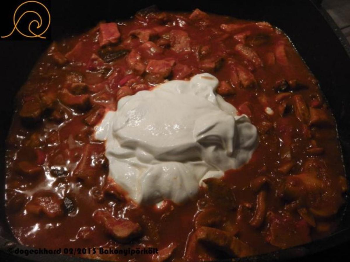 Erikas Bakonyipörkölt (ungarisches Gulasch) mit Nokedli  und Feldsalat - Rezept - Bild Nr. 15