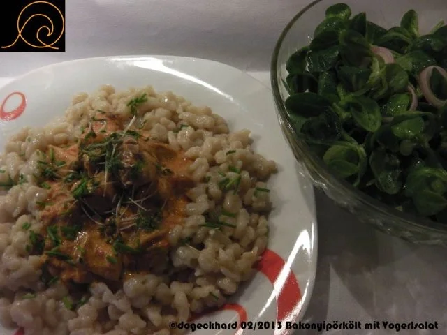 Erikas Bakonyipörkölt (ungarisches Gulasch) mit Nokedli  und Feldsalat - Rezept - Bild Nr. 3