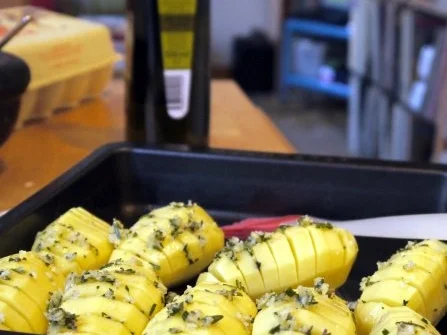 Rezept: Kräuter-Fächerkartoffeln Bild Nr. 8 Kräuter-Fächerkartoffeln - Rezept - Bild Nr. 8