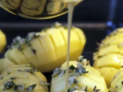 Rezept: Kräuter-Fächerkartoffeln Bild Nr. 10 Kräuter-Fächerkartoffeln - Rezept - Bild Nr. 10