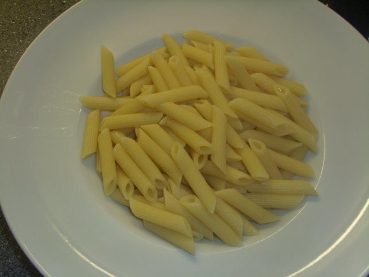 Pasta mit Rinderbolognese - Rezept - Bild Nr. 6