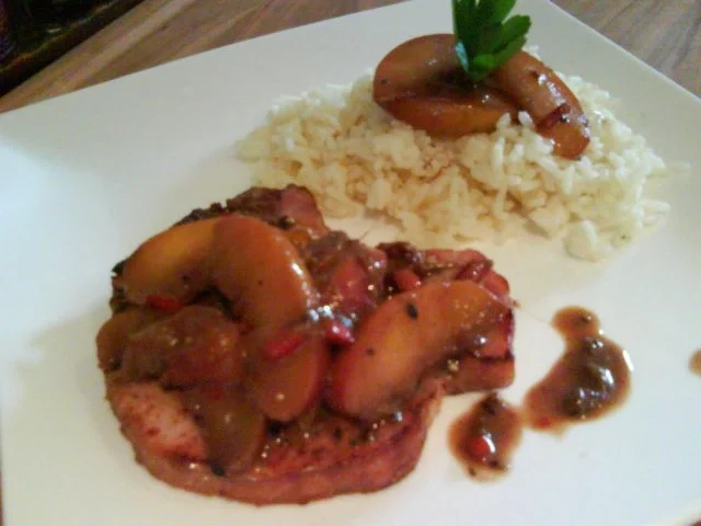 Fleisch - Kassler Kotelett mit pikanten Nektarinen - Rezept