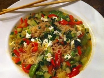 Rezept: Chinesische Nudelgemüse-Suppe Chinesische Nudelgemüse-Suppe - Rezept