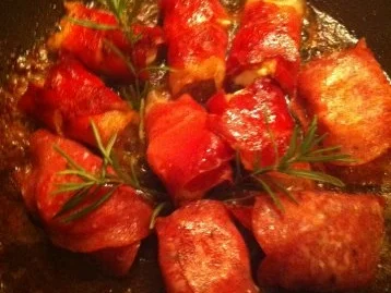 Ziegenfrischkäse gewickelt - Rezept