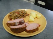 Leberkäse frisch und aufgebacken mit Wirsinggemüse süss-sauer - Rezept