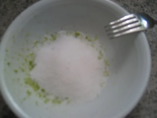 Gewürze: Kochmaids Limetten-/Zitronenschalenabrieb - Rezept - Bild Nr. 5