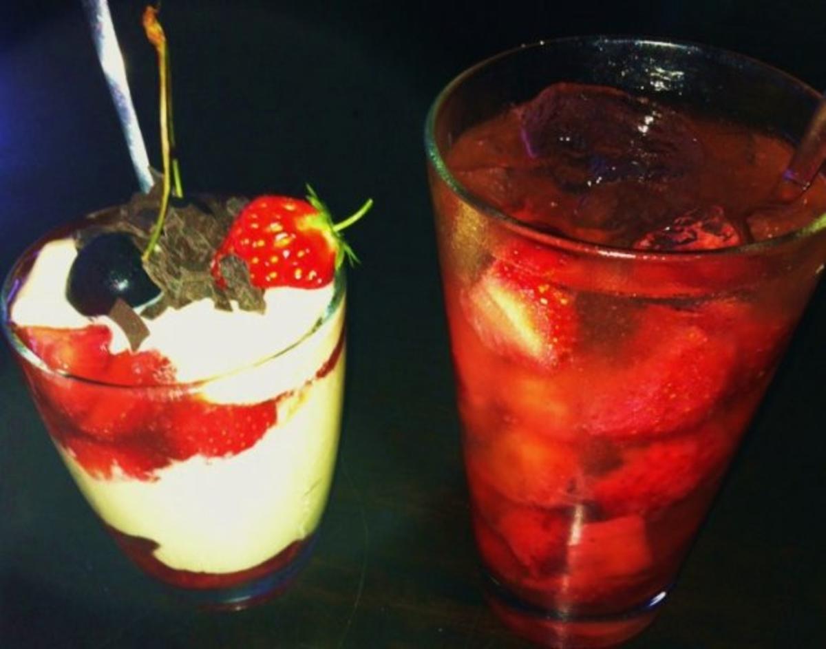 Erdbeerjoghurttraum mit Erdbeerprosecco - Rezept