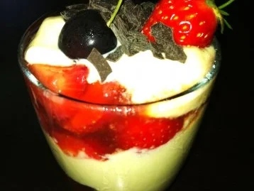 Erdbeerjoghurttraum mit Erdbeerprosecco - Rezept - Bild Nr. 2