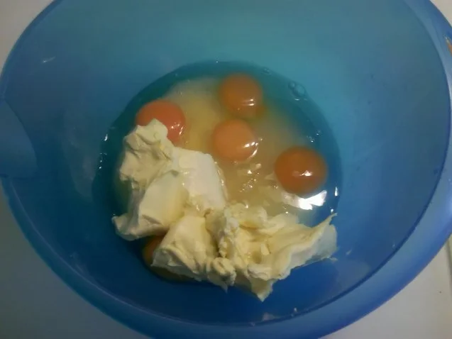 Kuchen: Ananas-Holunderkuchen - Rezept - Bild Nr. 5