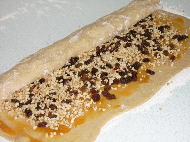 Rezept: Rosetten-Hefekuchen Bild Nr. 2 Rosetten-Hefekuchen - Rezept - Bild Nr. 2