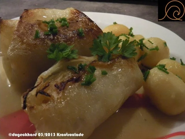 Rezept: Traditionelle österreichische Krautrouladen / Kohlrouladen Bild Nr. 20 Traditionelle österreichische Krautrouladen / Kohlrouladen - Rezept - Bild Nr. 20